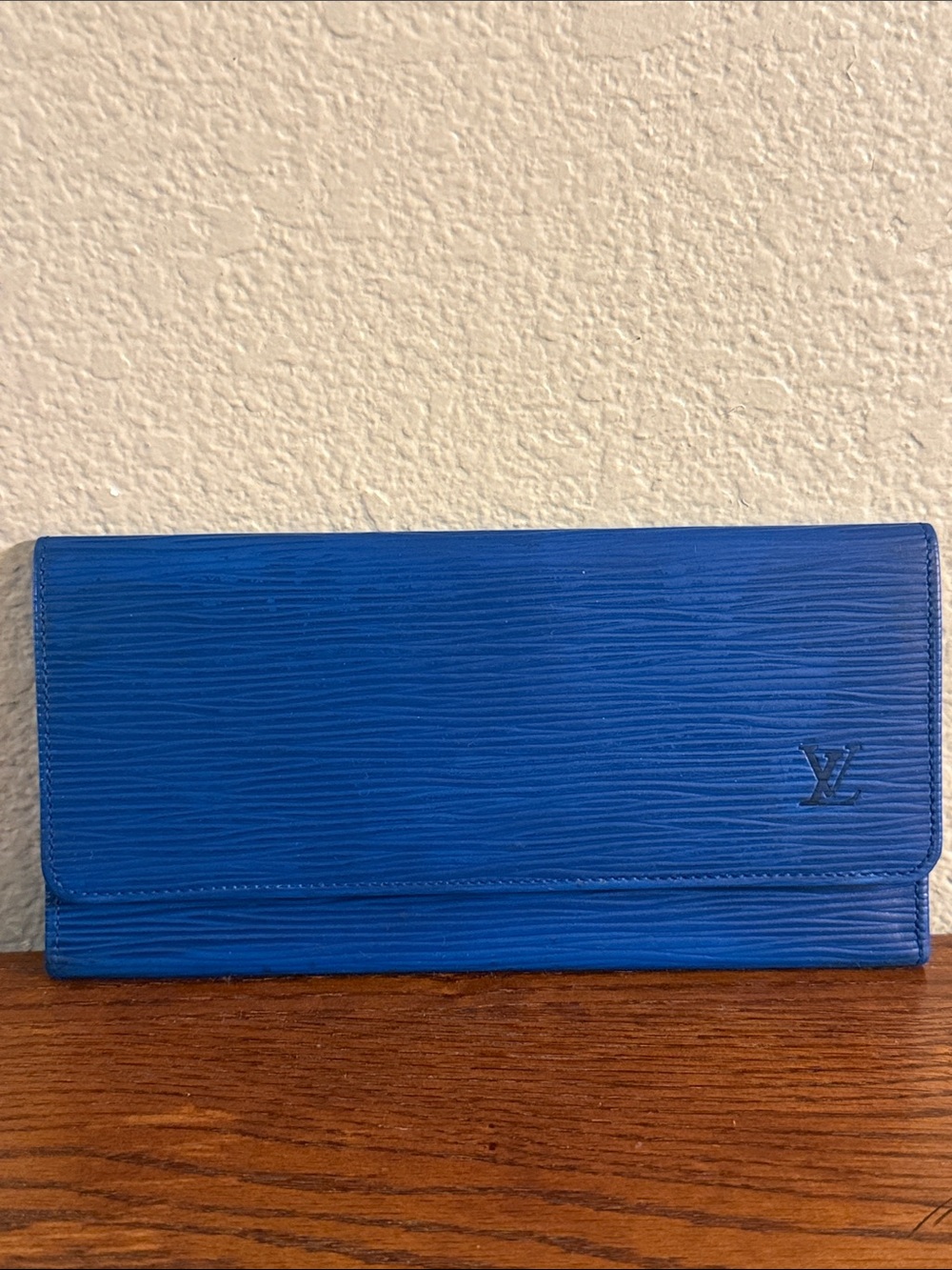 Louis Vuitton Royal Blue Epi Leather Long Flap Wallet LO1810